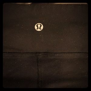 Lululemon wonder under crop